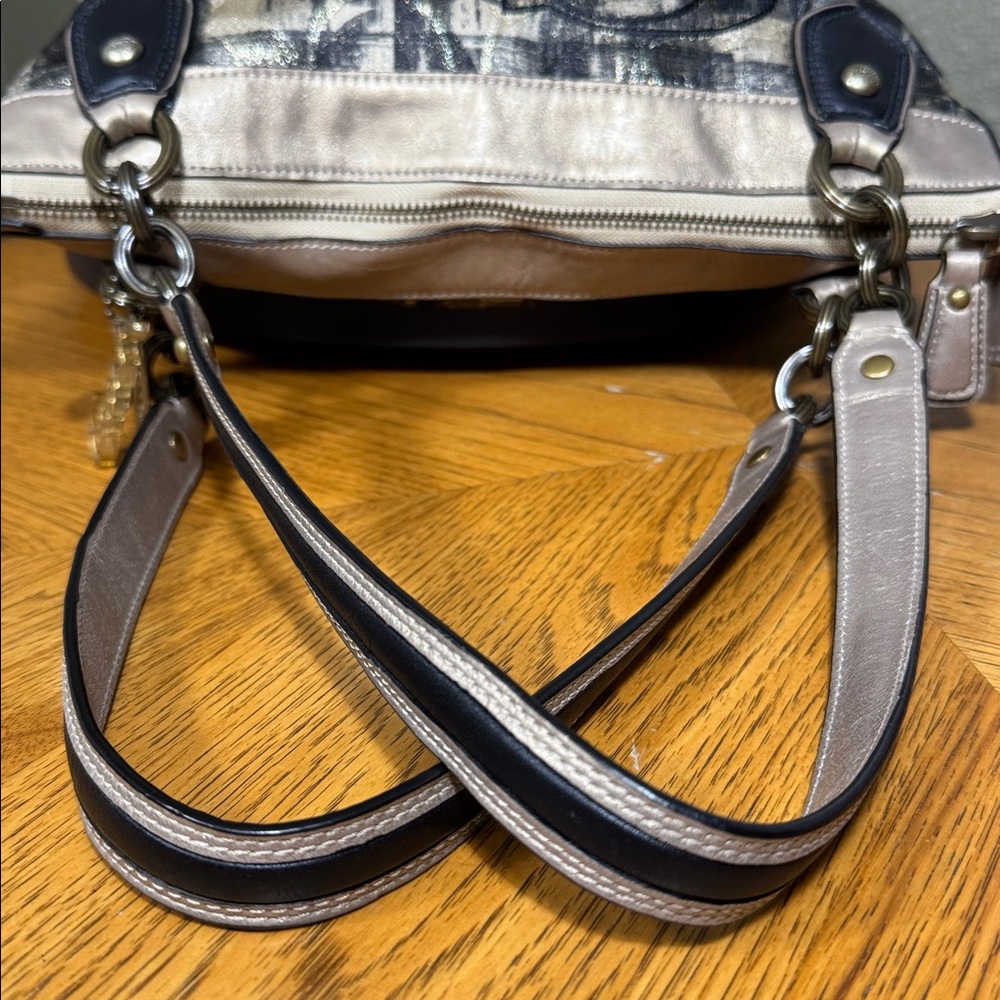 Coach Kristin Plaid Signature Embroidered Metallic Lurex Expandable Tote - Picture 6 of 16